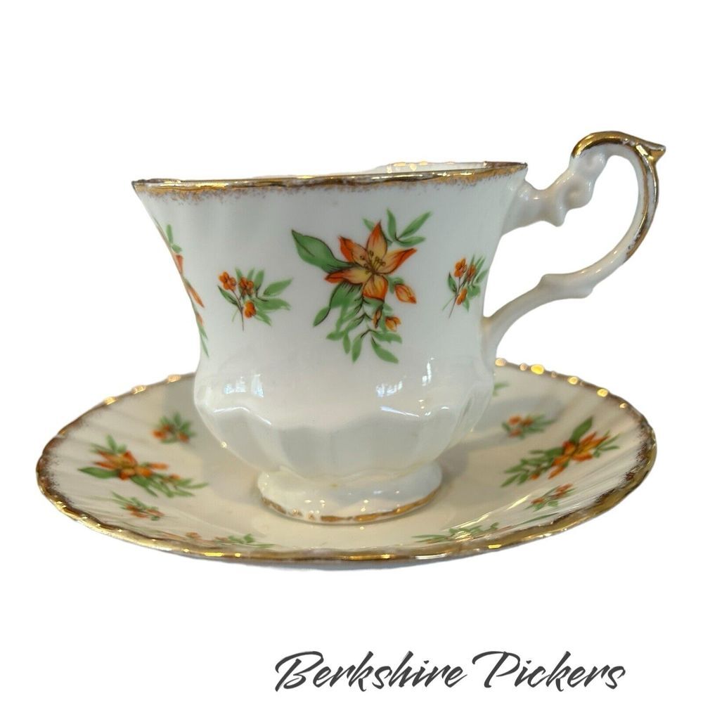 Queens Fine Bone China Cup & Saucer Set by Rosina‎ China Co. Ltd, England